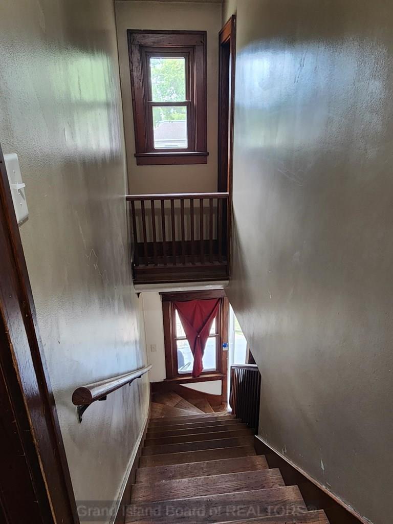 Property Photo: 1404 W John St NE 68801