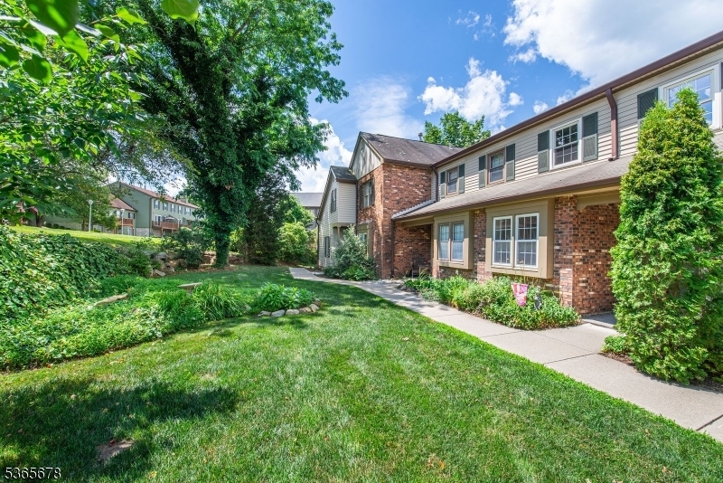 Property Photo: 51 Oriole Dr NJ 07840