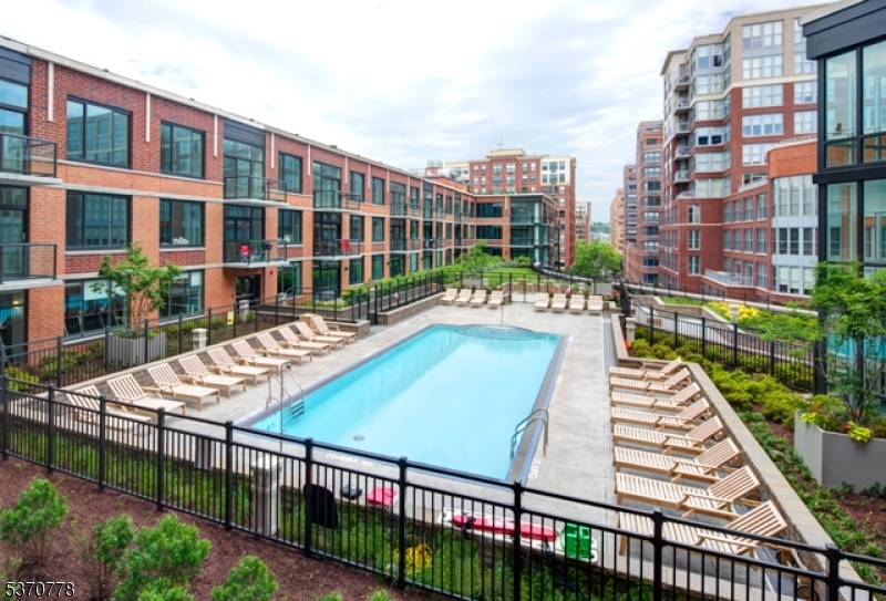 Property Photo: 1100 Maxwell Ln 1213 NJ 07030
