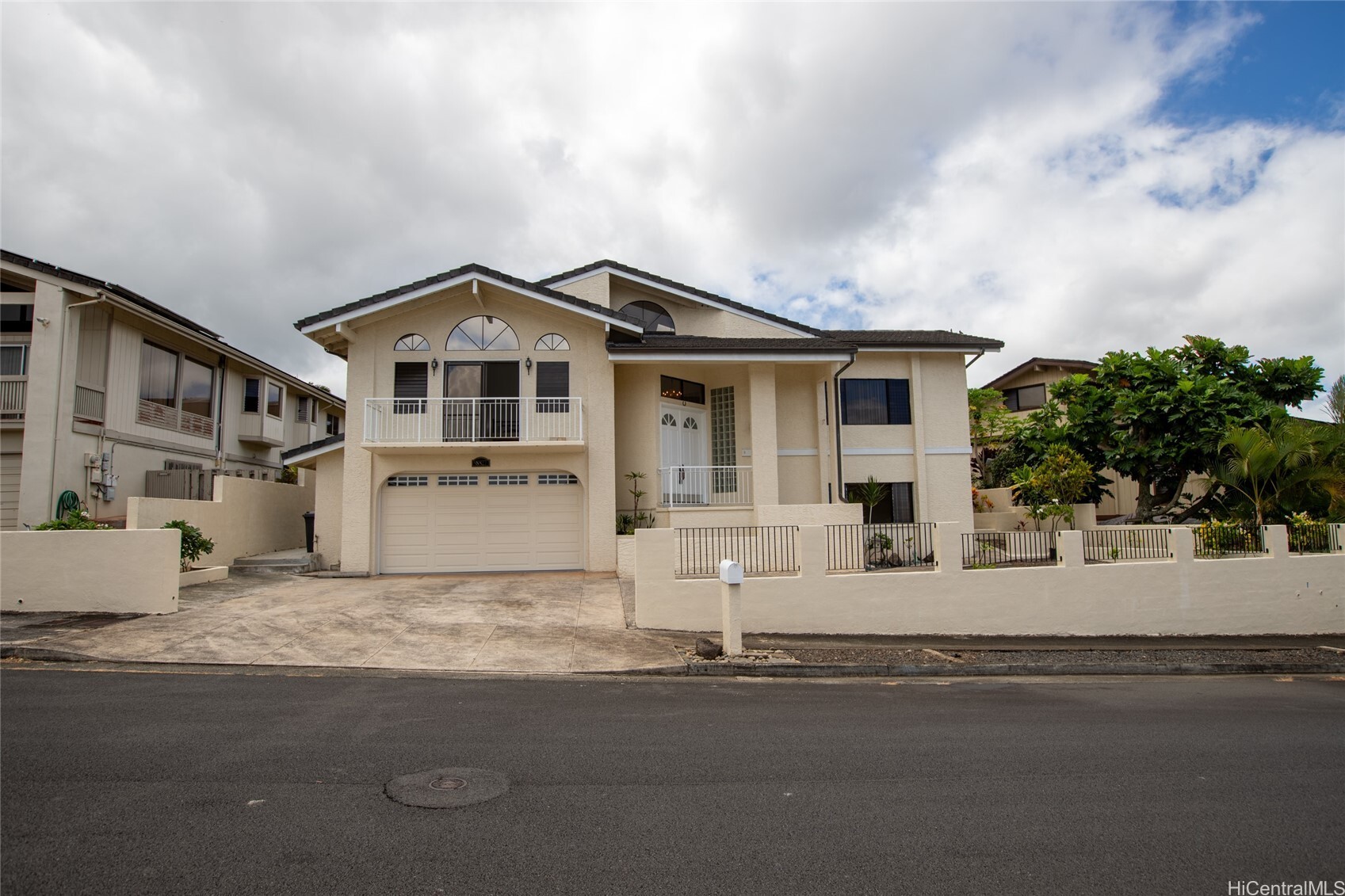 98-827 Ainanui Loop  Aiea HI 96701 photo