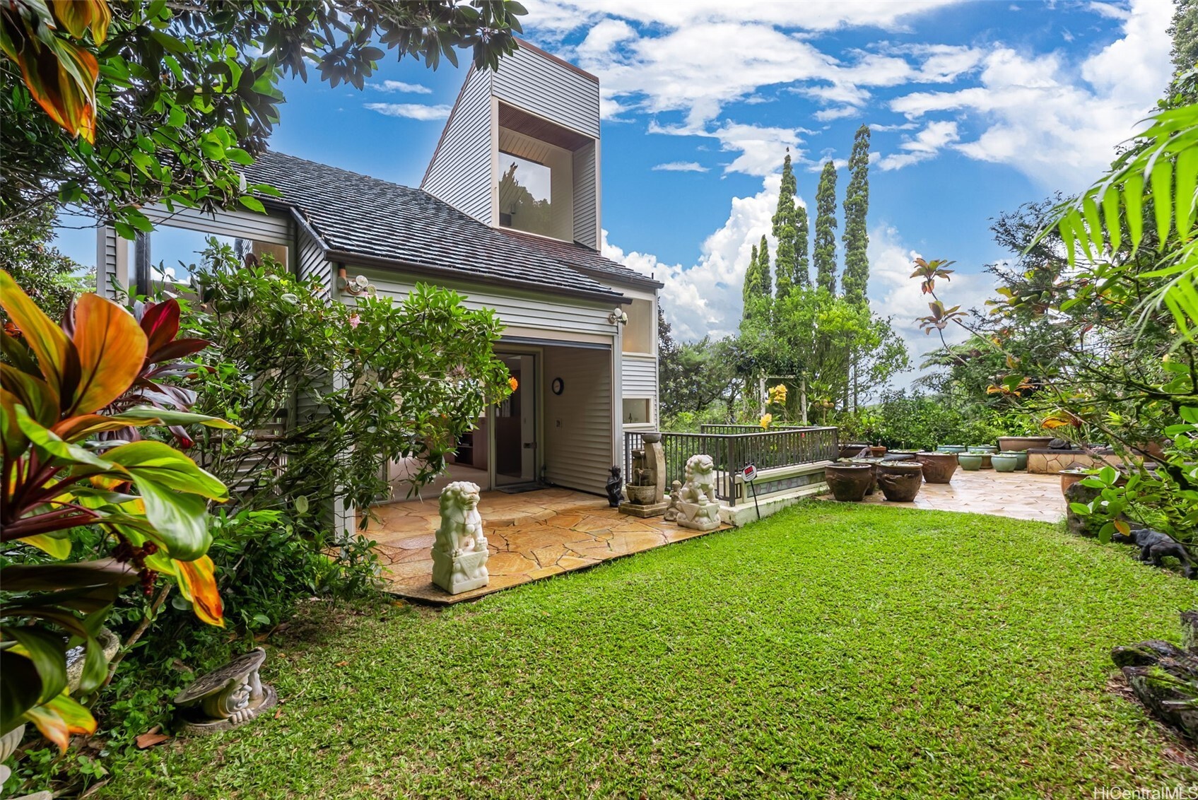 Property Photo: 156 Forest Ridge Way HI 96822