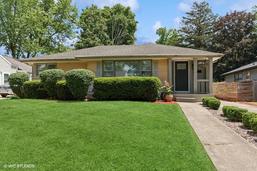 147 S Prospect Street  Wheaton IL 60187 photo