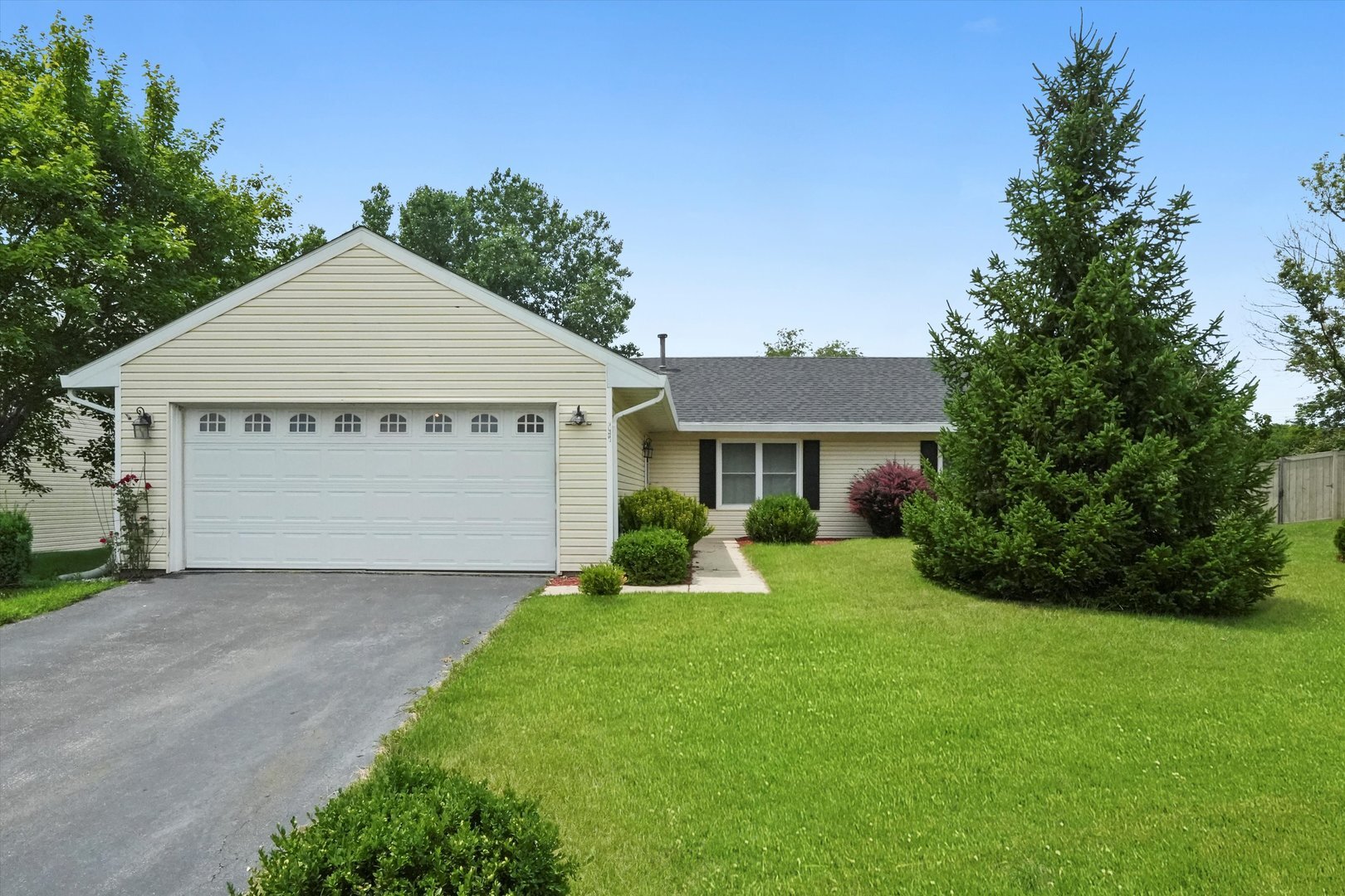 Property Photo: 1S670 Manchester Lane IL 60555