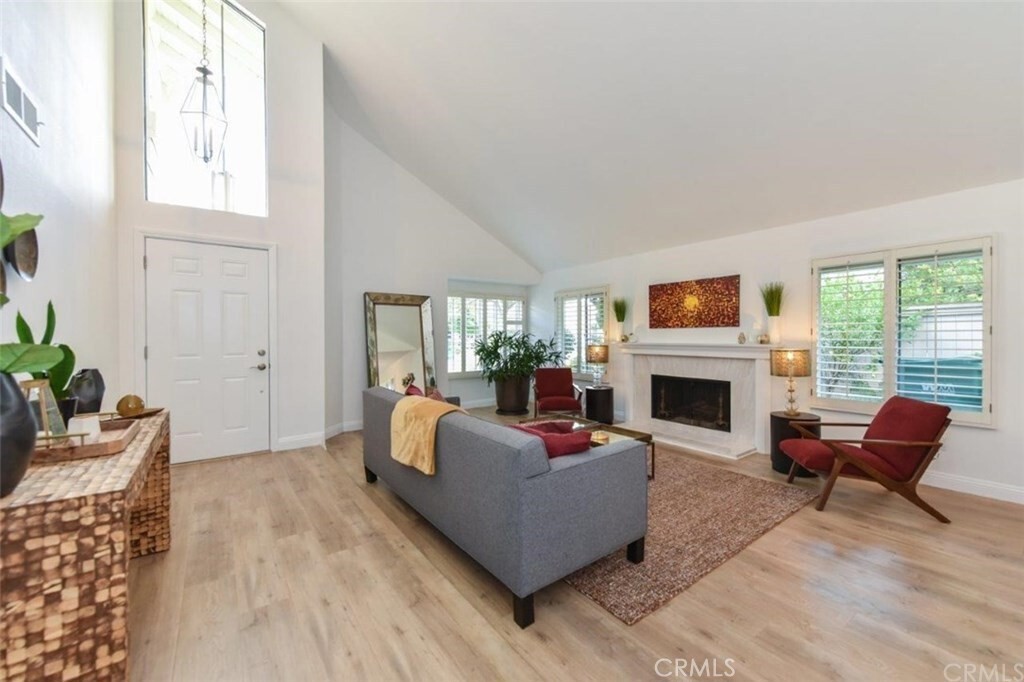 Property Photo: 17 Elderberry CA 92603
