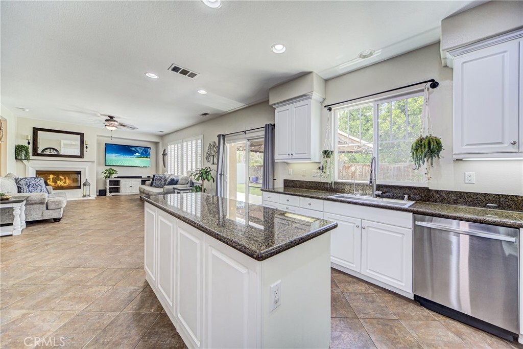 Property Photo: 37361 Stellarview Avenue CA 92563