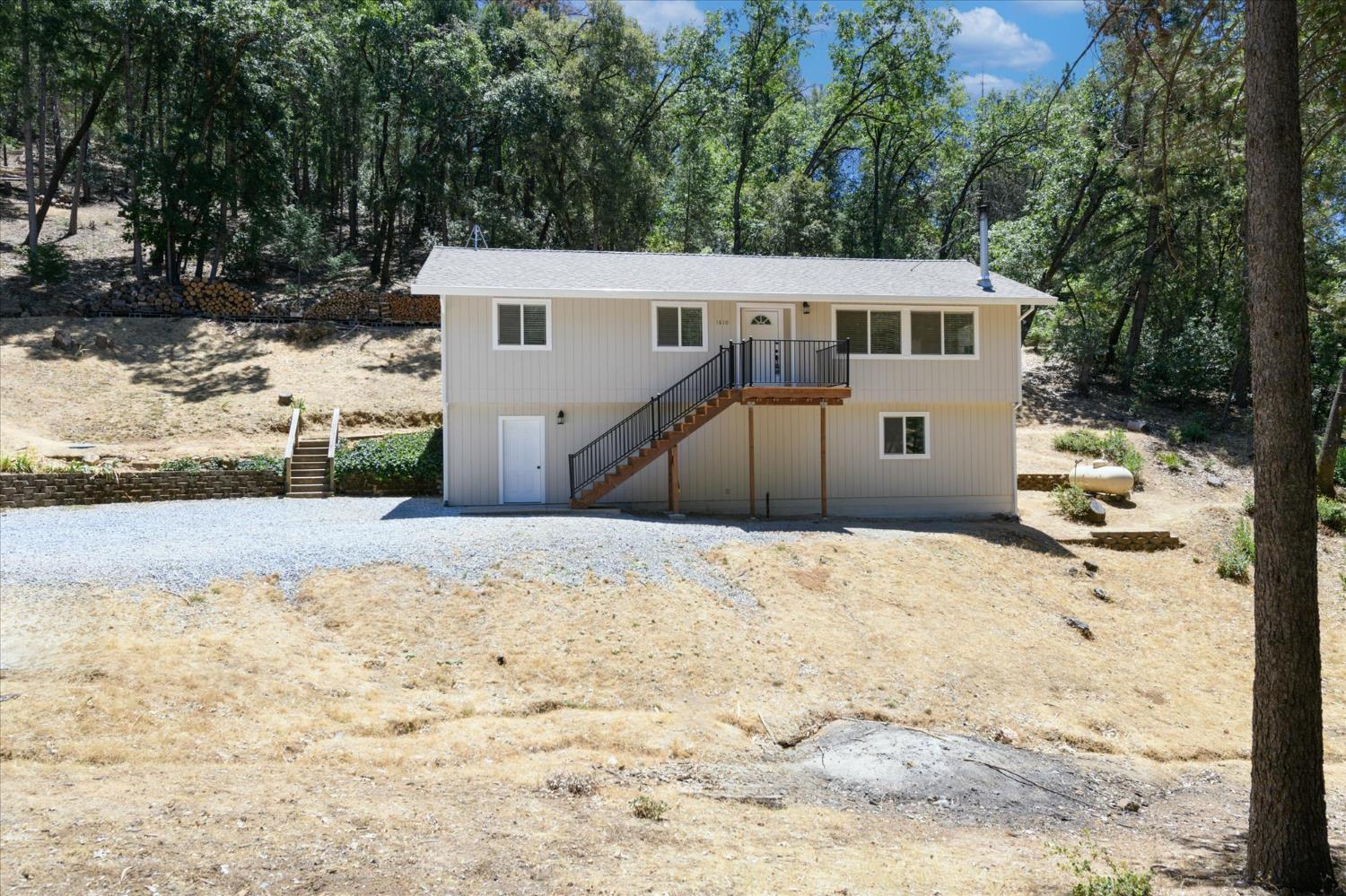 Property Photo:  1610 Tecolote  CA 95667 