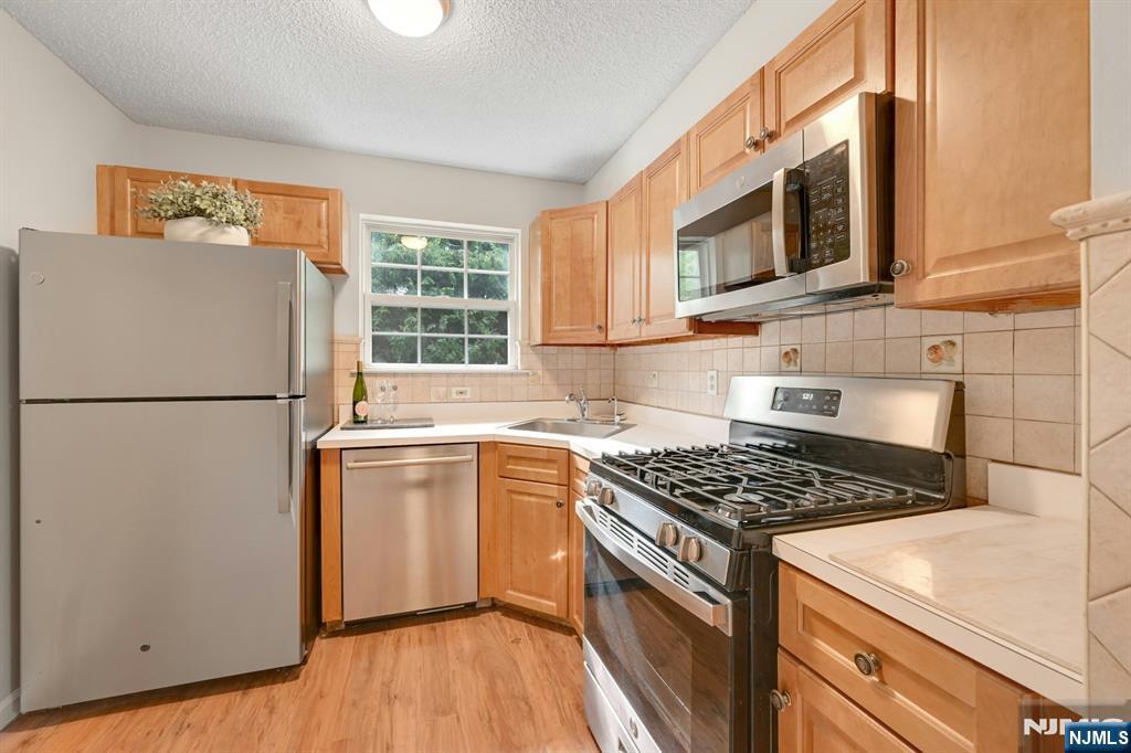 1413 York Street  Mahwah NJ 07430 photo
