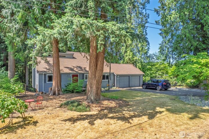 Property Photo: 19833 95th Ave NE WA 98011
