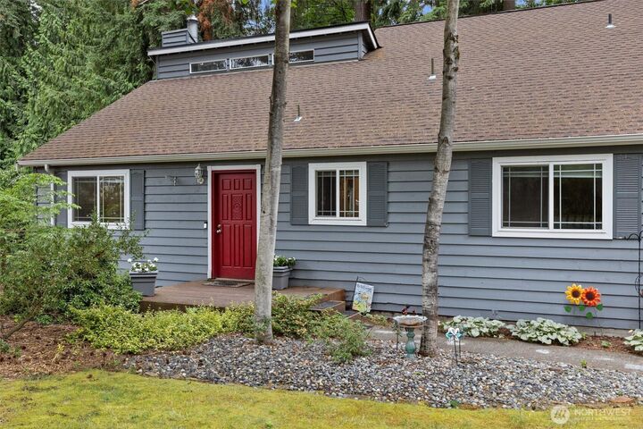 Property Photo:  19833  95th Ave NE  WA 98011