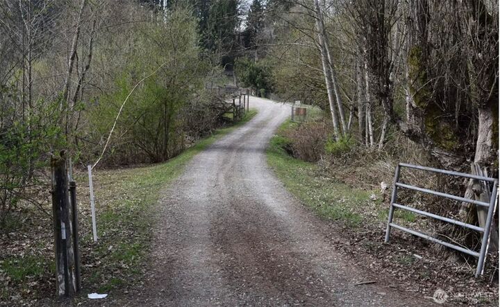 20207  Bothell Way  NE  Bothell WA 98011 photo