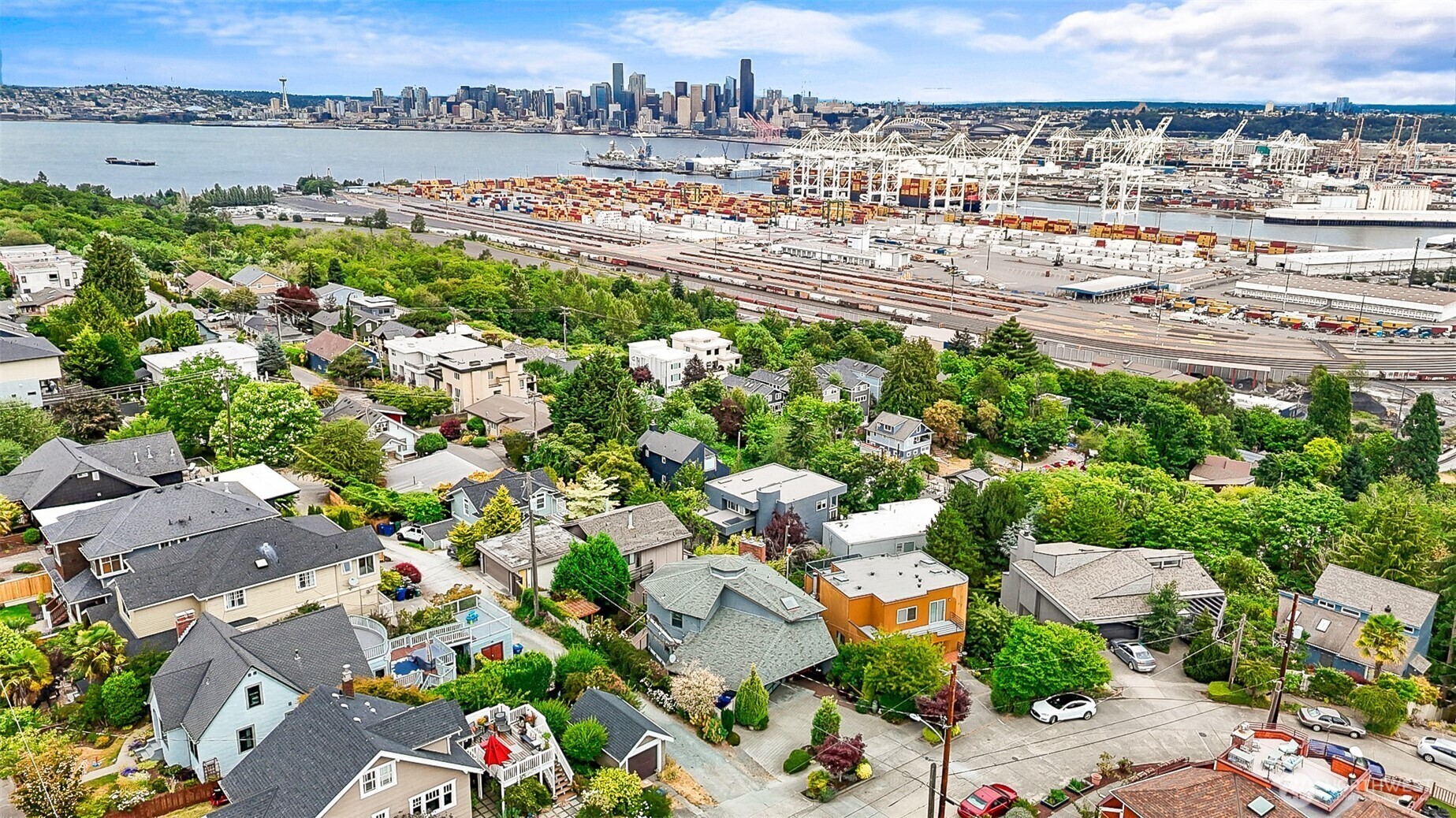 Property Photo:  3406 SW Manning Street  WA 98126 