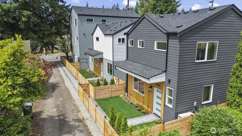 Property Photo: 12046 5th Avenue NE WA 98125