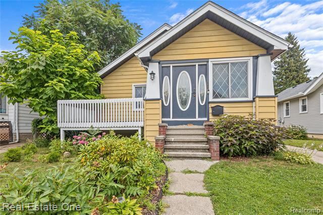 212 La Plaza Court  Royal Oak MI 48073 photo