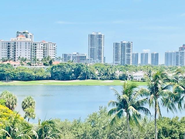 3675 N Country Club Dr 708  Aventura FL 33180 photo