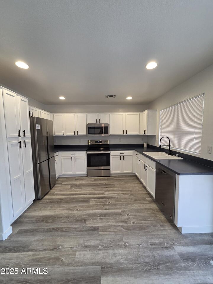 Property Photo:  417 S 125th Avenue  AZ 85323 