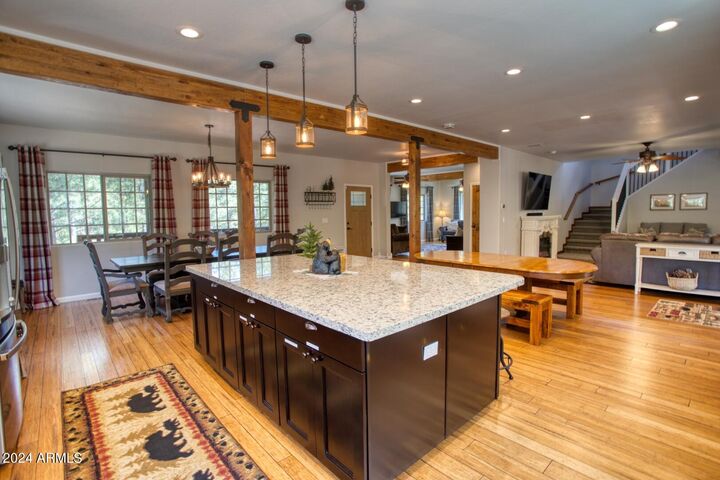 Property Photo: 2020 S Pleasant View Drive AZ 85901