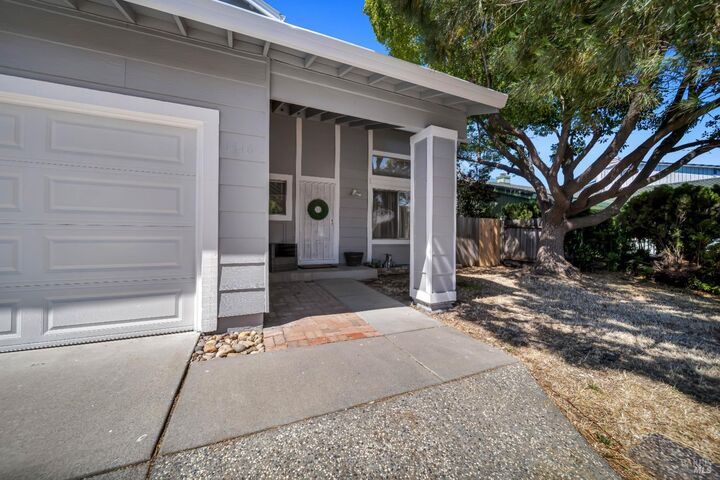 Property Photo: 1416 Prospect Way CA 94585