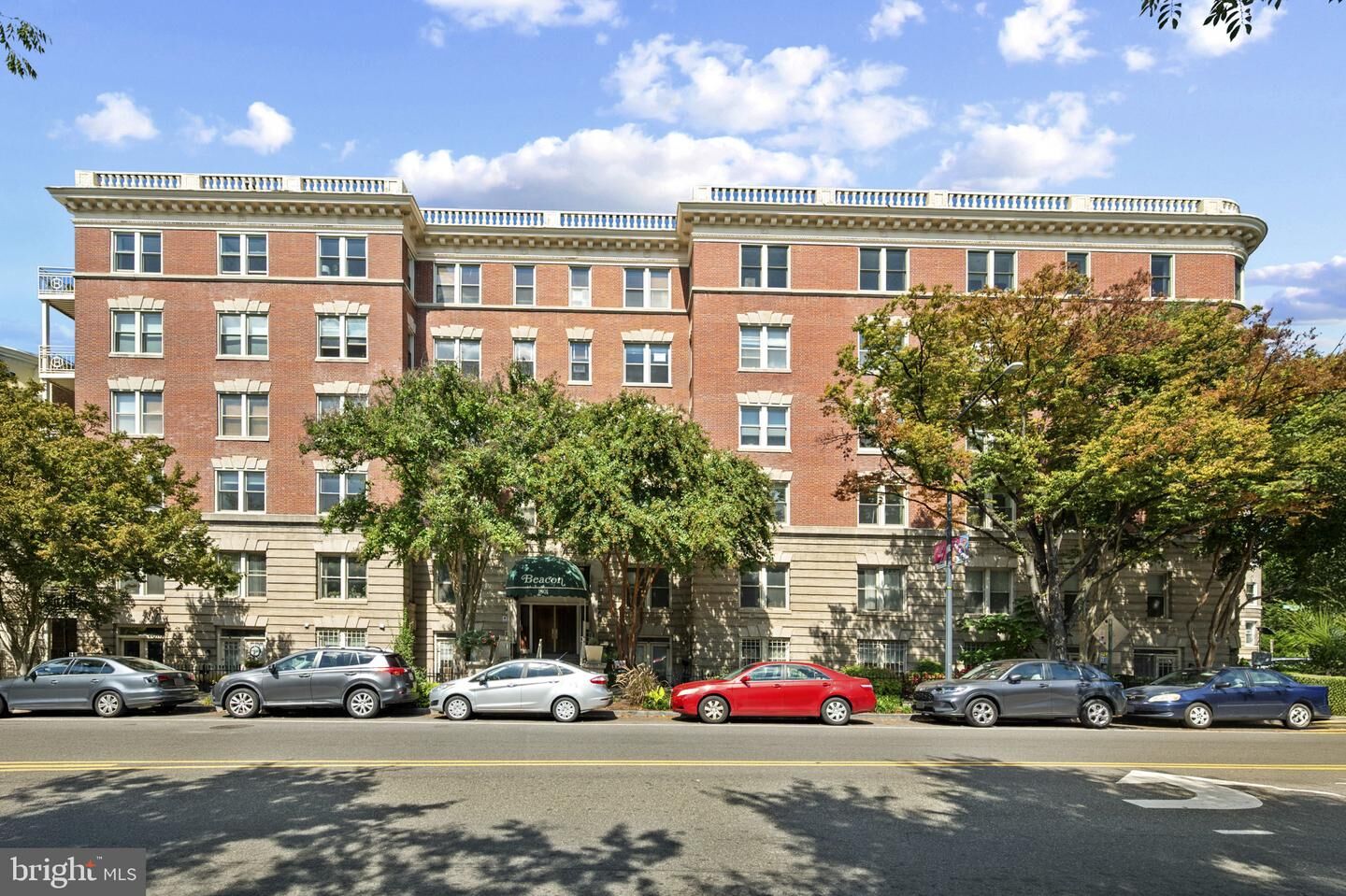 Property Photo:  1801 Calvert Street NW 208  DC 20009 