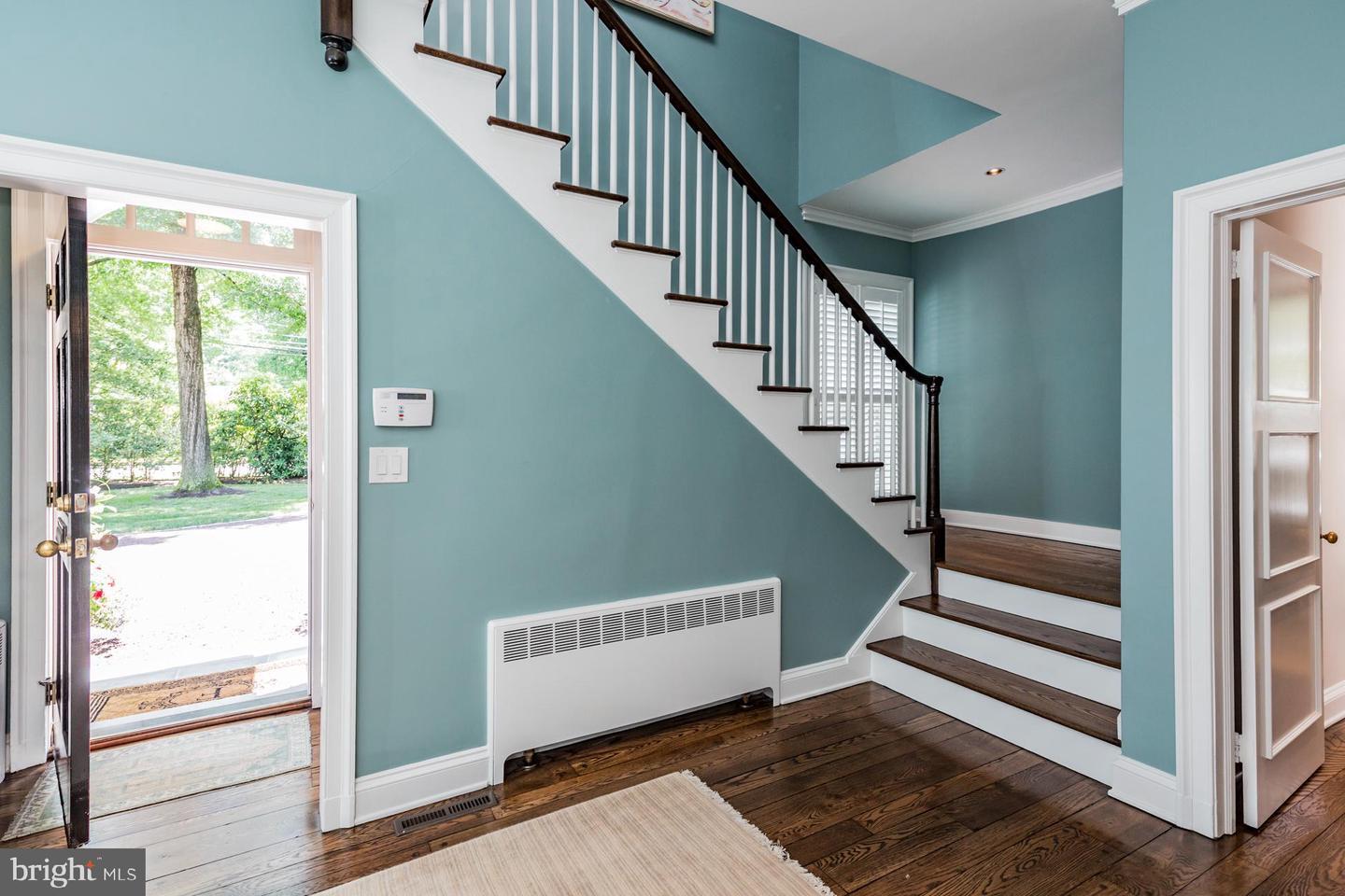 Property Photo:  84 Elm Road  NJ 08540 
