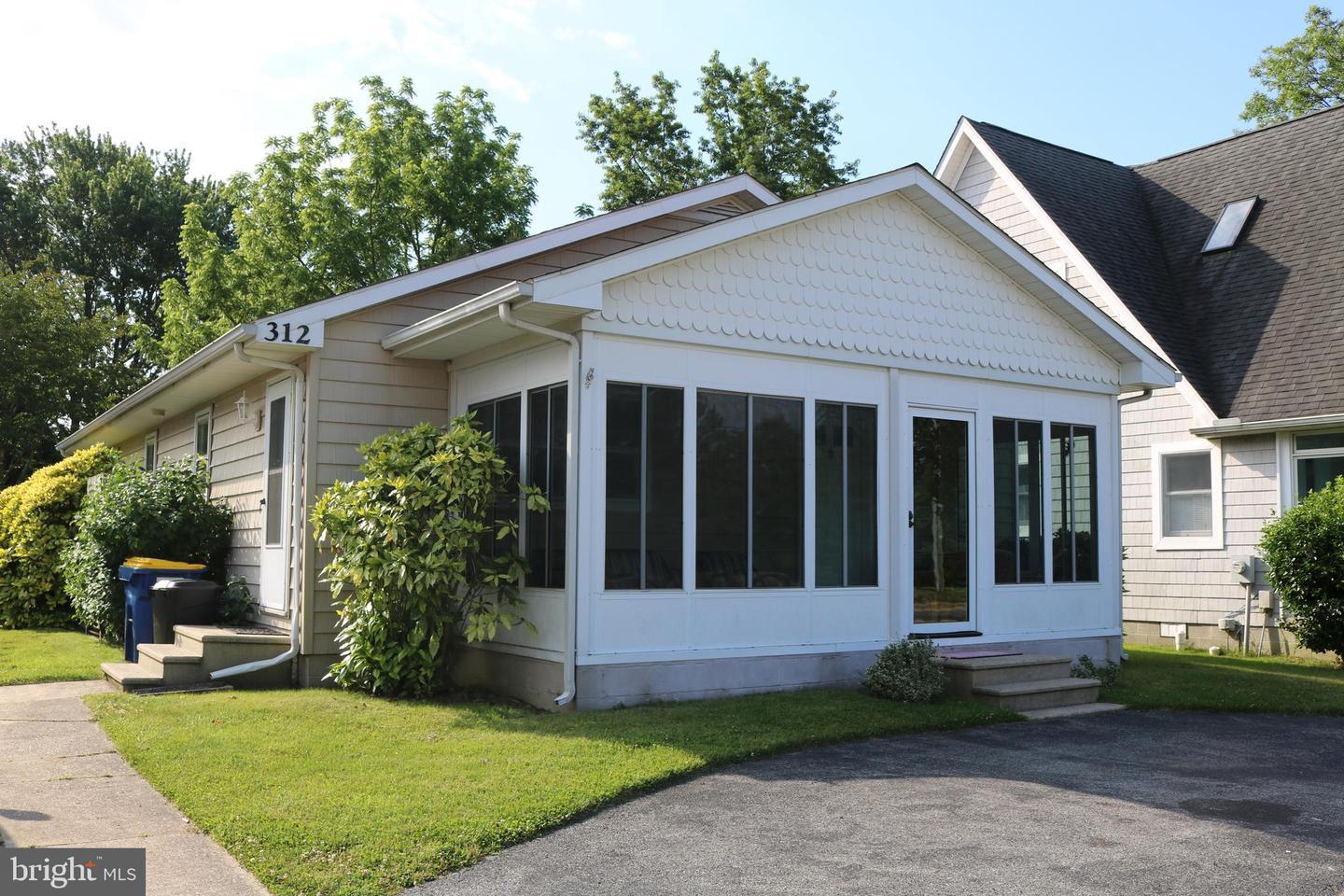 Property Photo: 312 State Road DE 19971