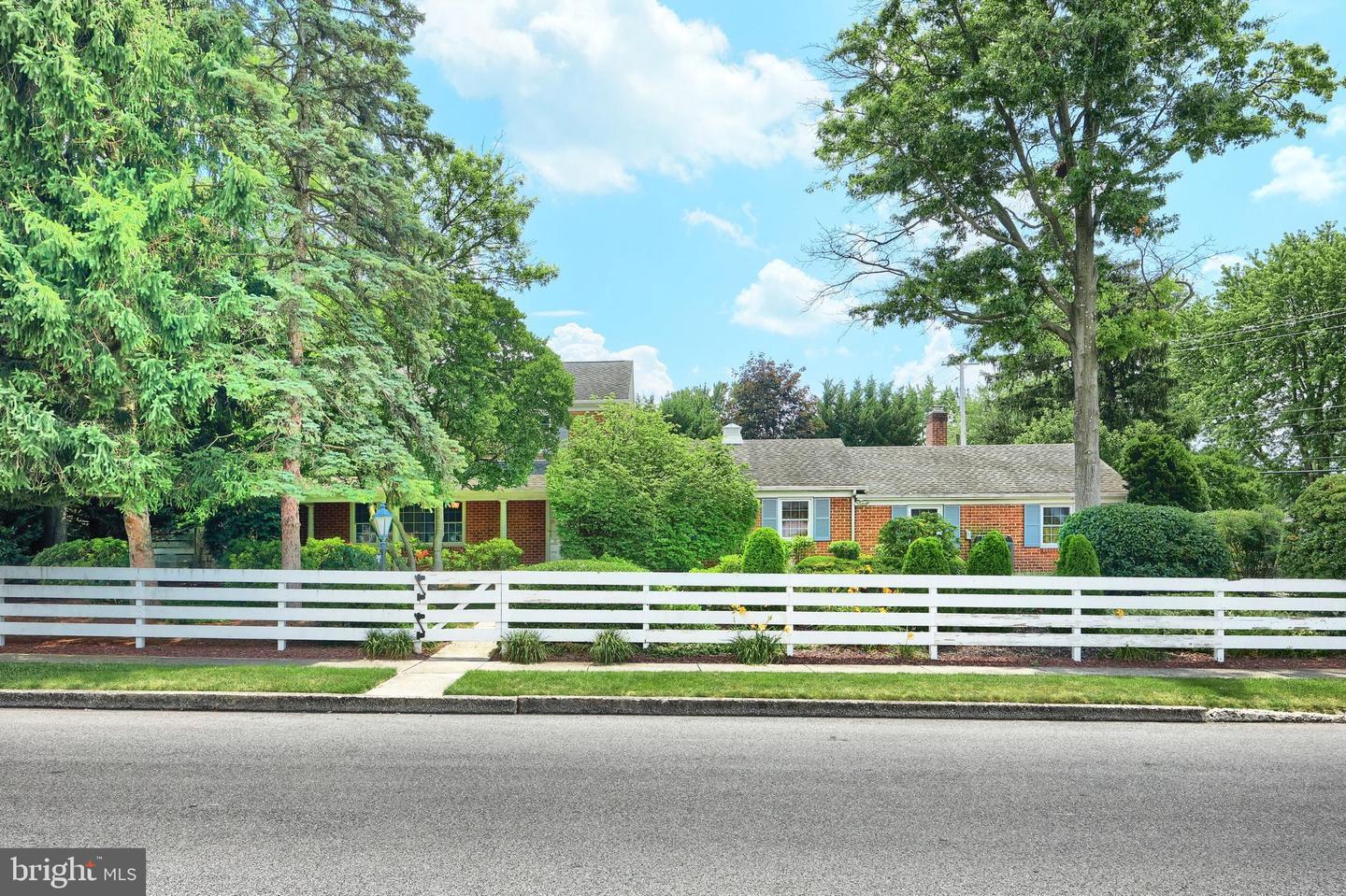 Property Photo: 201 Grant Drive PA 17331
