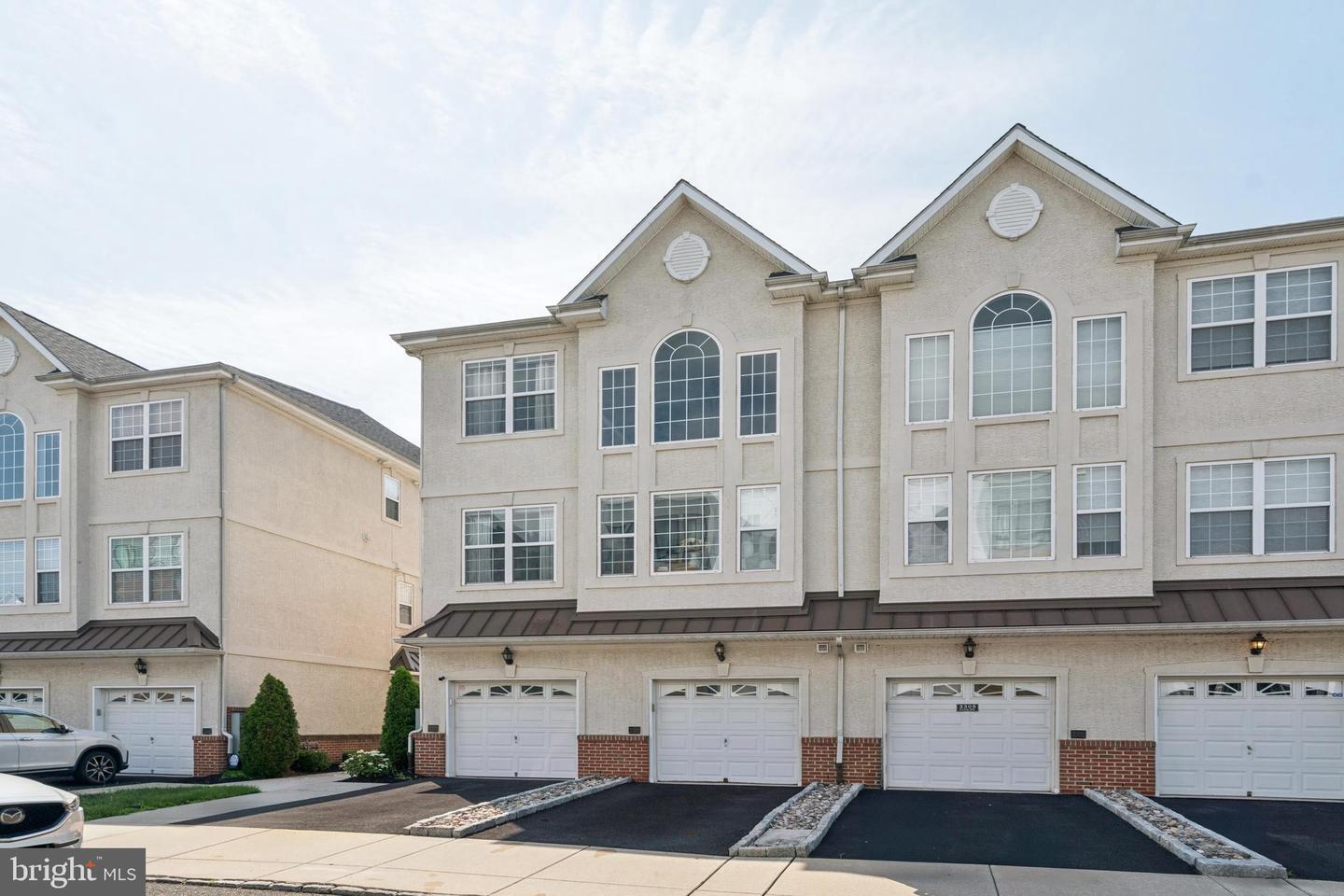3301 Capri Drive  Philadelphia PA 19145 photo