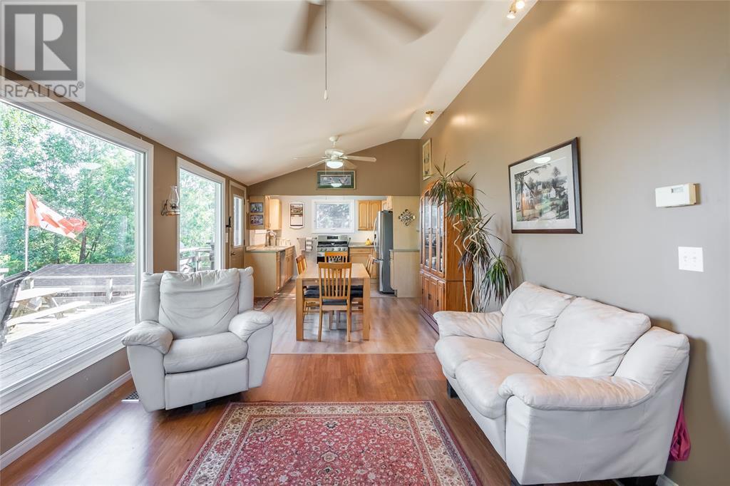 Photo de la propriété: 4158 Bluepoint Drive ON N0N 1J0