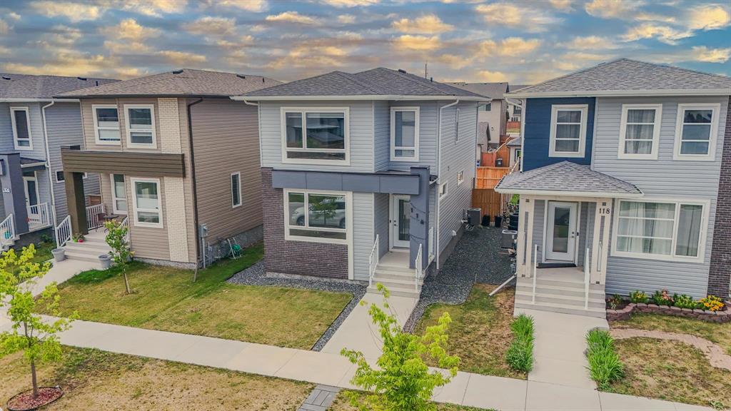Property Photo: 114 John Neufeld Crescent MB R3W 0M6