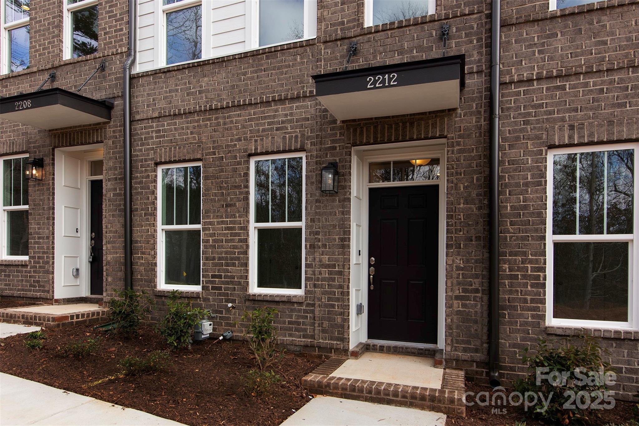 Property Photo: 2212 Noble Townes Way NC 28262