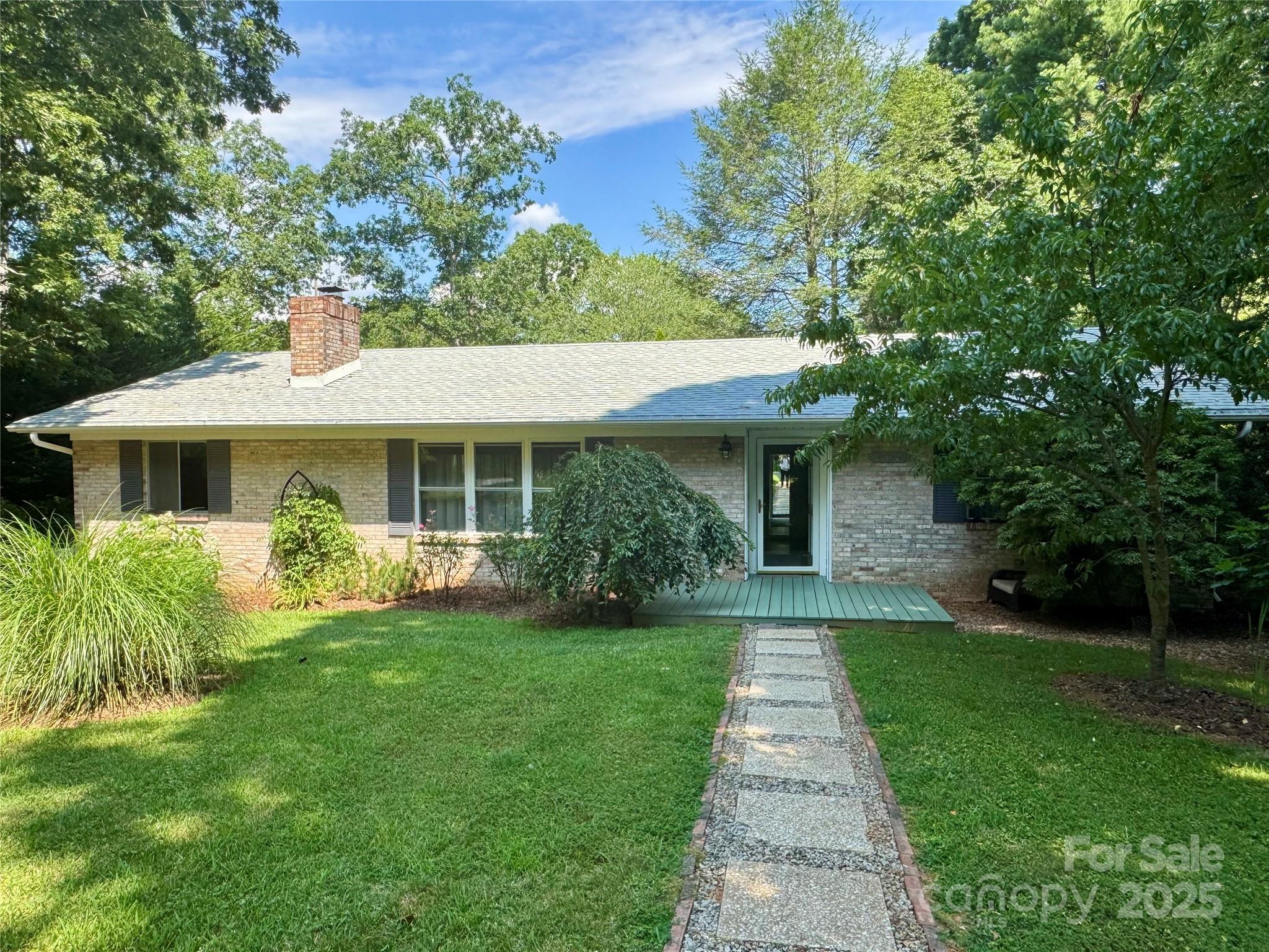 Property Photo: 206 Rock Hill Avenue NC 28792