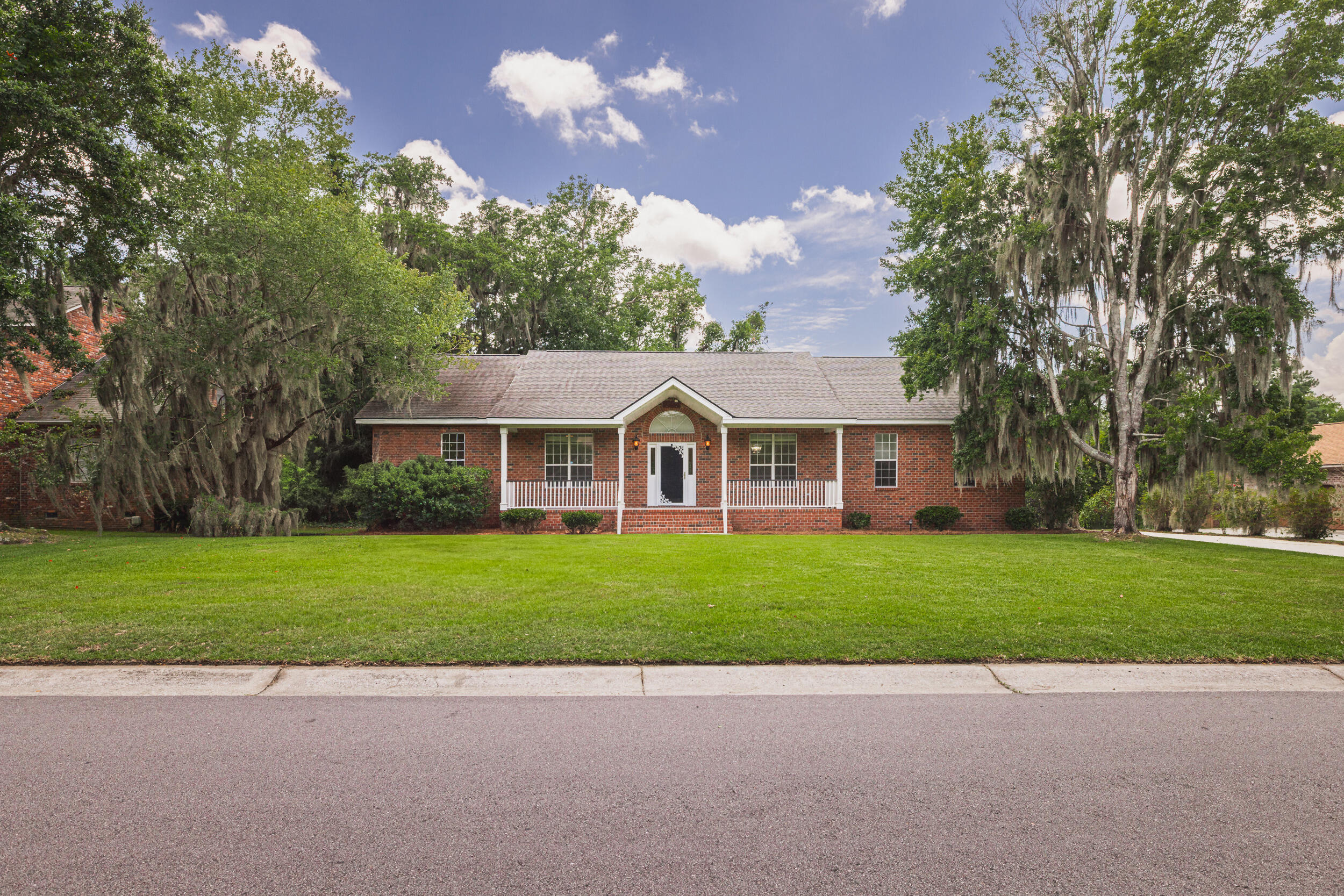 Property Photo:  2907 Foxhall Road  SC 29414 