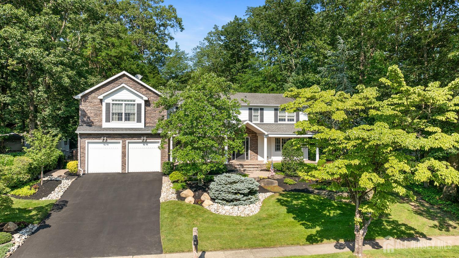 Property Photo:  7 Lorraine Court  NJ 08816 