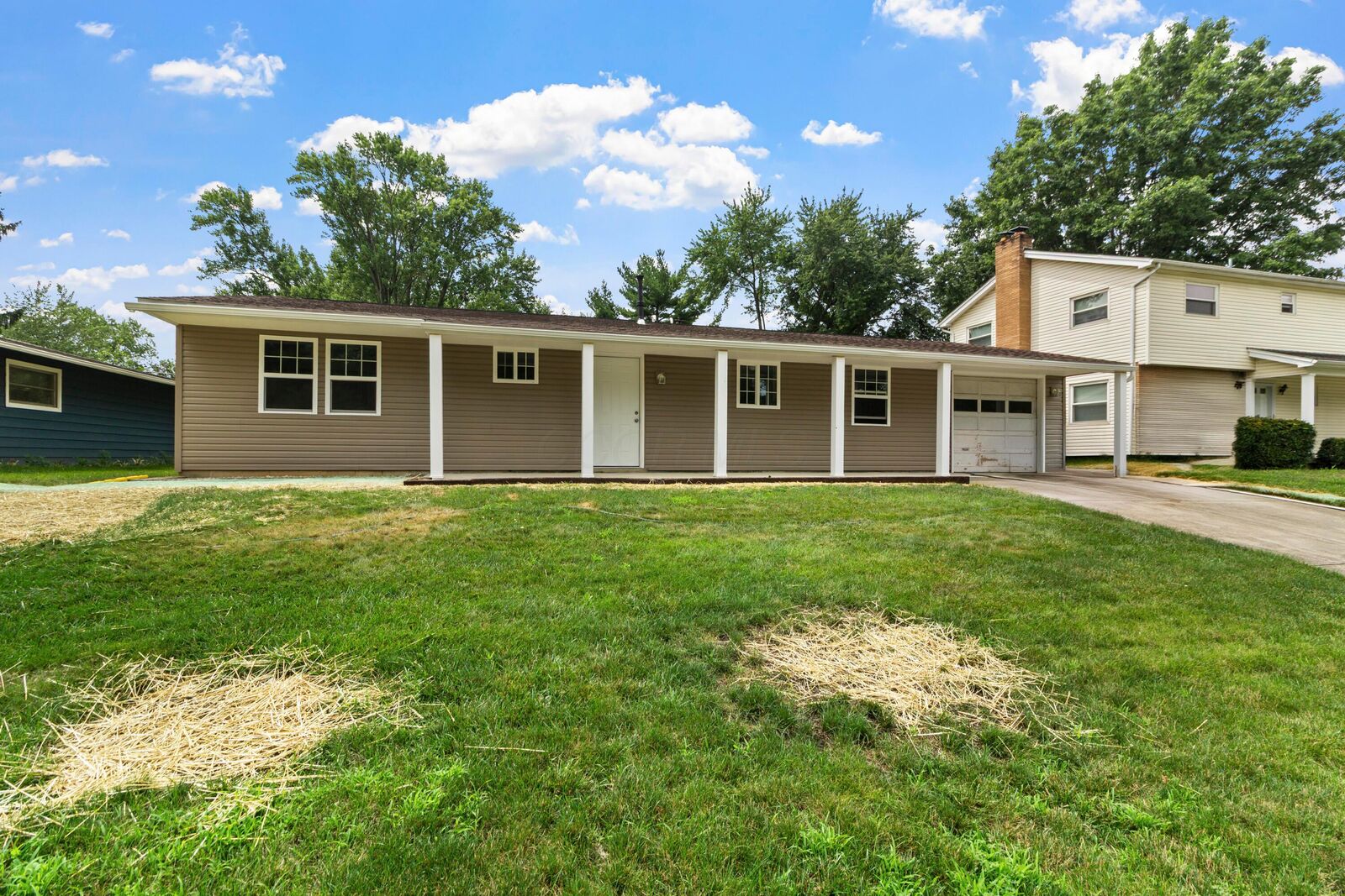 Property Photo: 303 Rocky Fork N Drive OH 43230