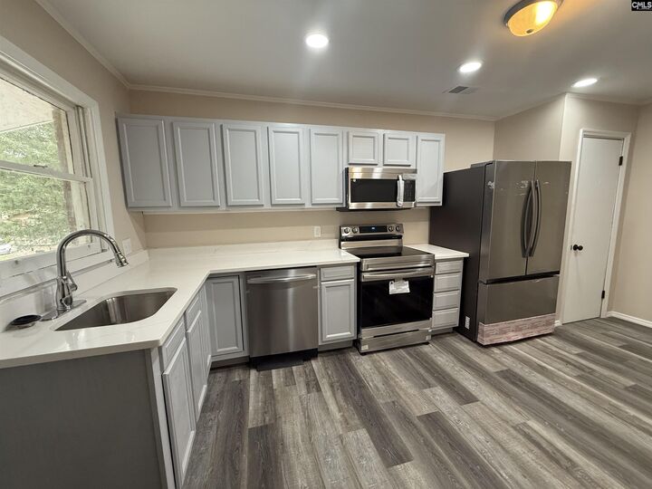 Property Photo:  2400 Johnstone  SC 29108 