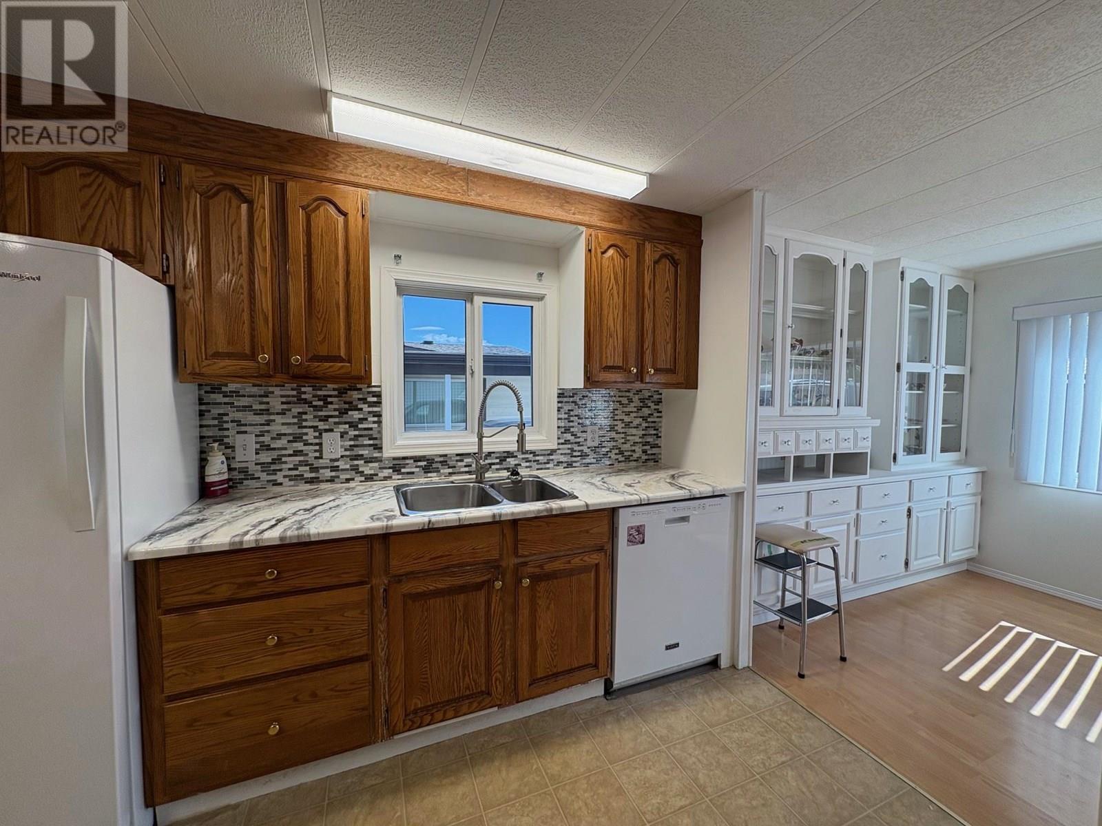 Property Photo: 3105 South Main Street 201 BC V2A 5G6