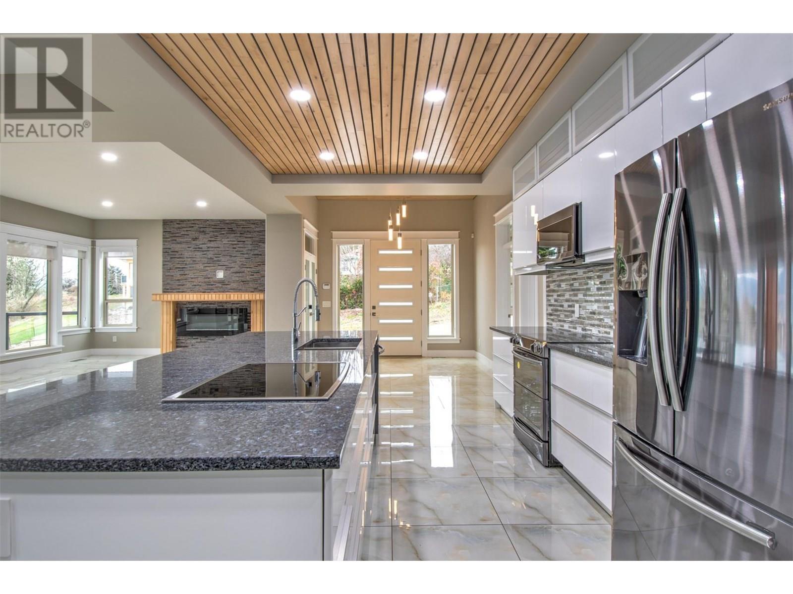 Property Photo: 7509 Kennedy Lane BC V1H 1C4