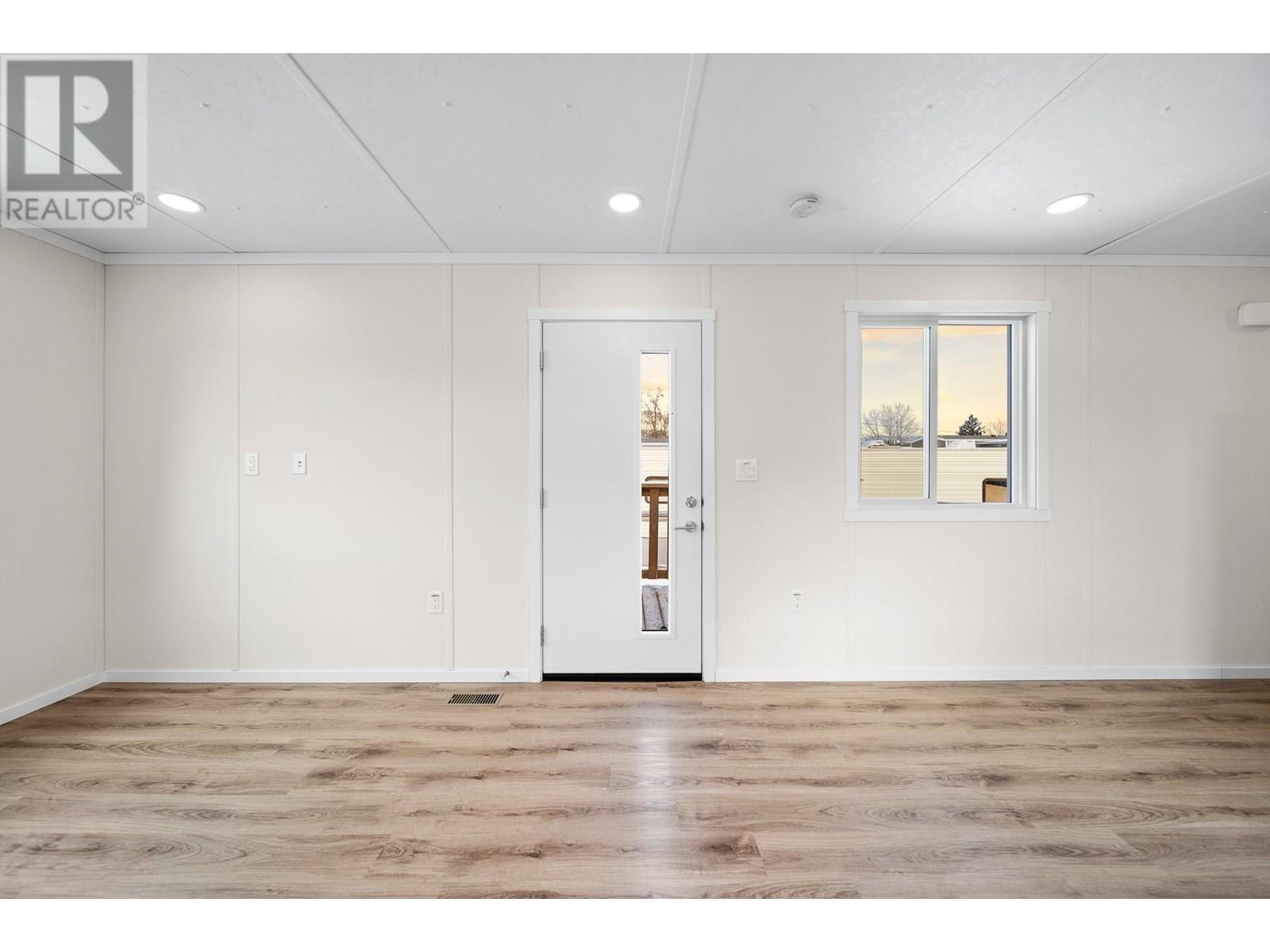 Property Photo:  2776 Clapperton Avenue 106  BC V1K 1G5 