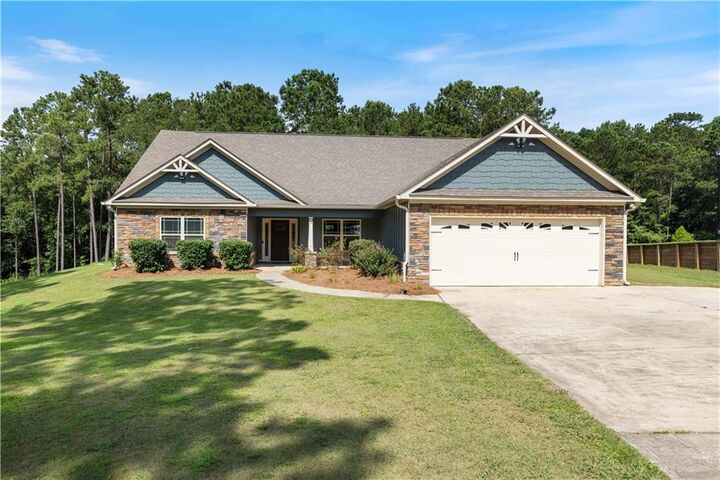 Property Photo: 271 Lee Road 2145 AL 36874