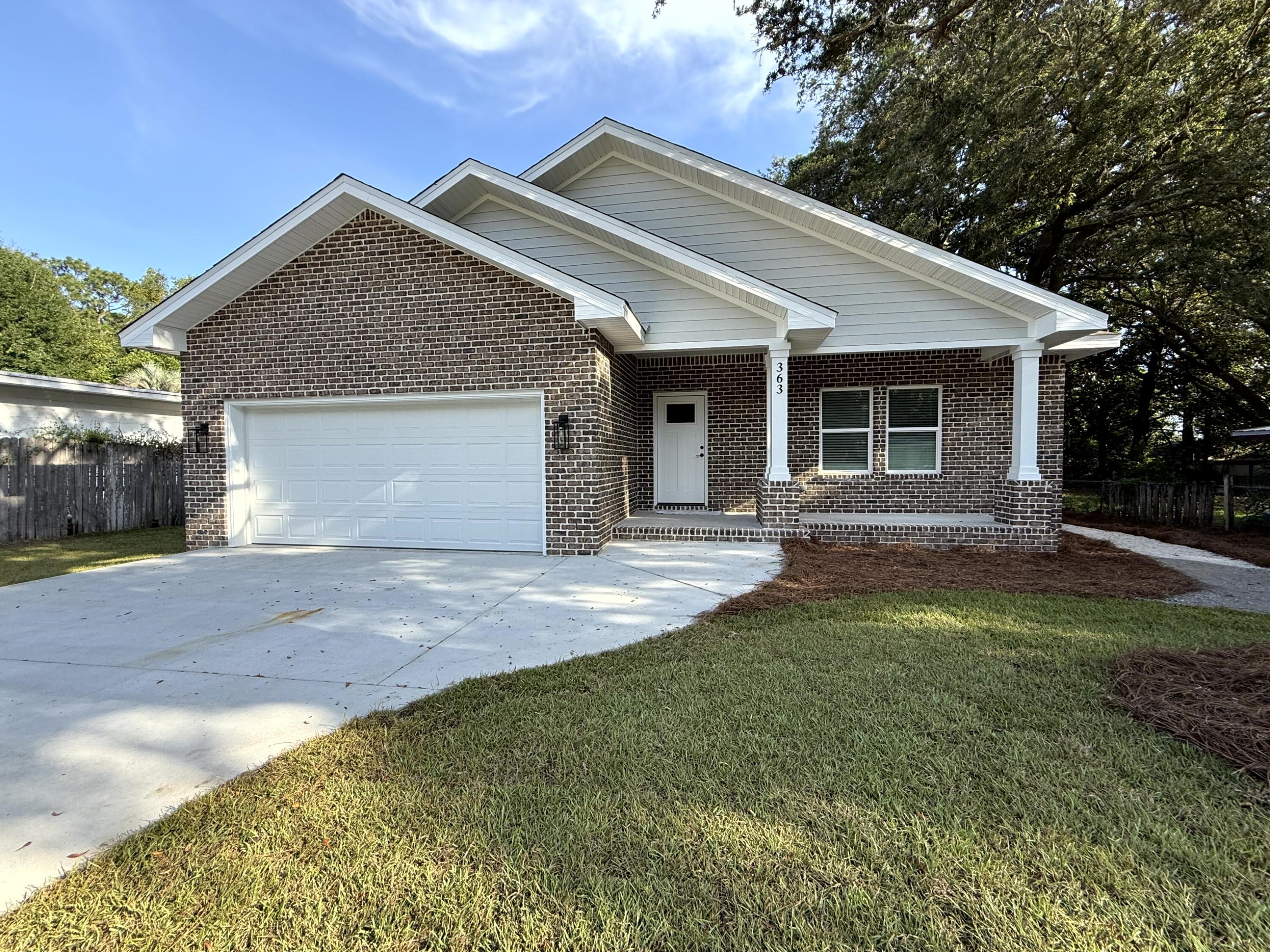 363 Washington  Valparaiso FL 32580 photo