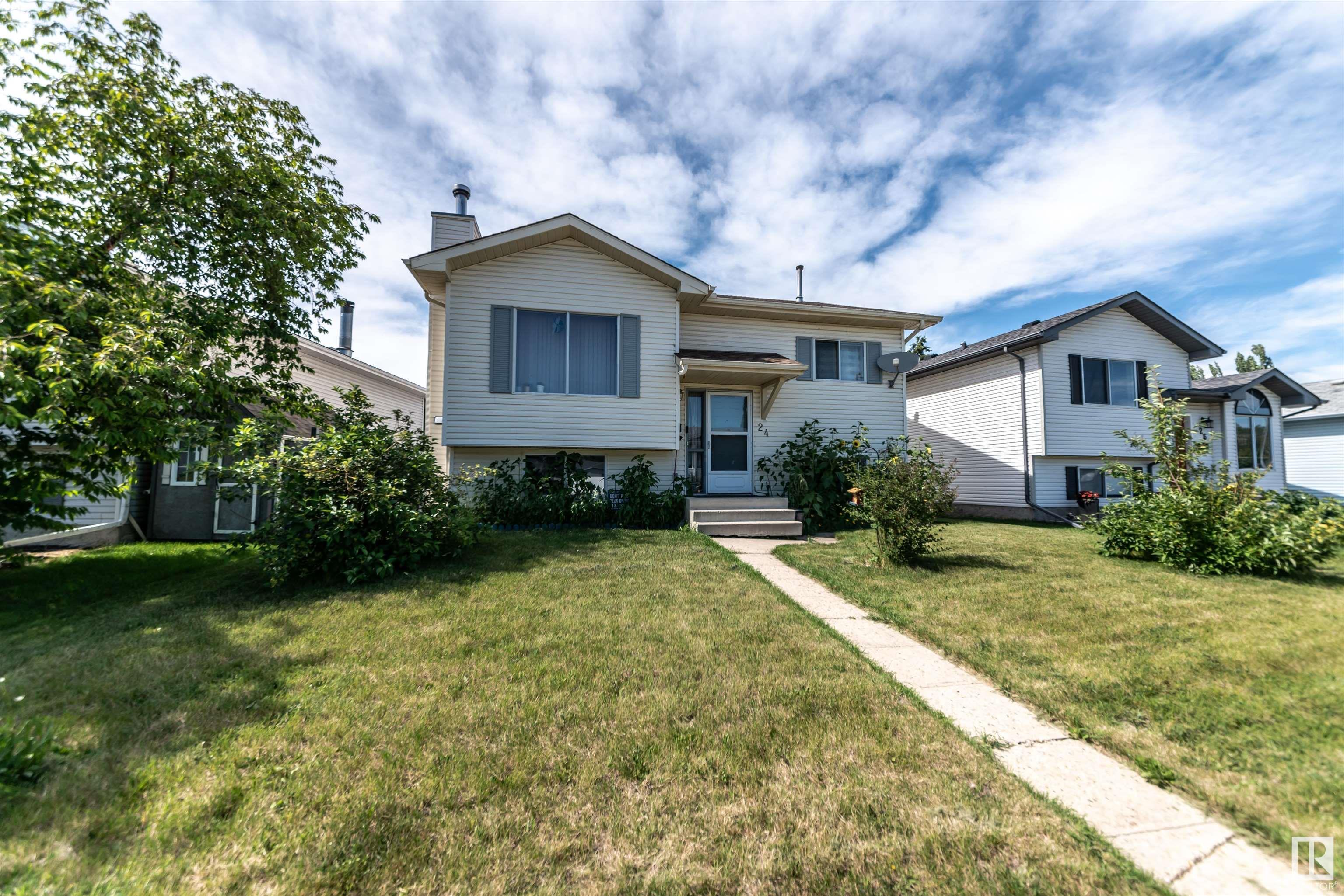 Photo de la propriété: 24 Aspenglen Crescent AB T7C 3J3