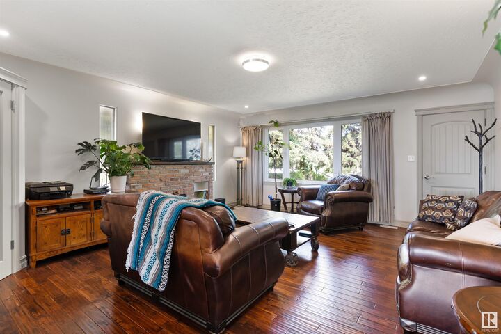 Property Photo: 55360 Rge Road 205 AB T8L 4B1