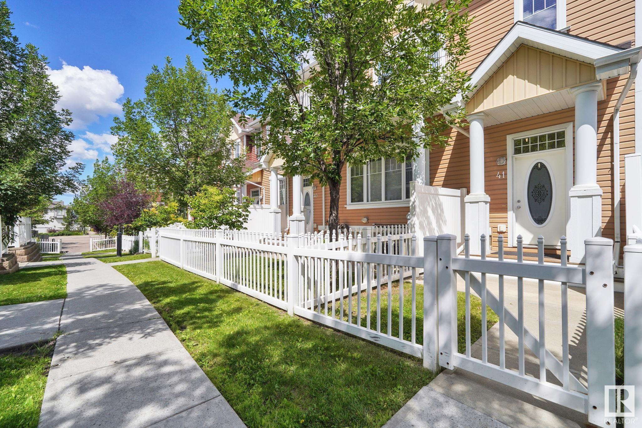 Property Photo: 1623 Towne Centre Blvd NW 41 AB T6R 0S3