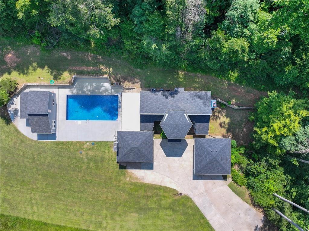 Property Photo: 6592 Rufus Bryant Road GA 30533