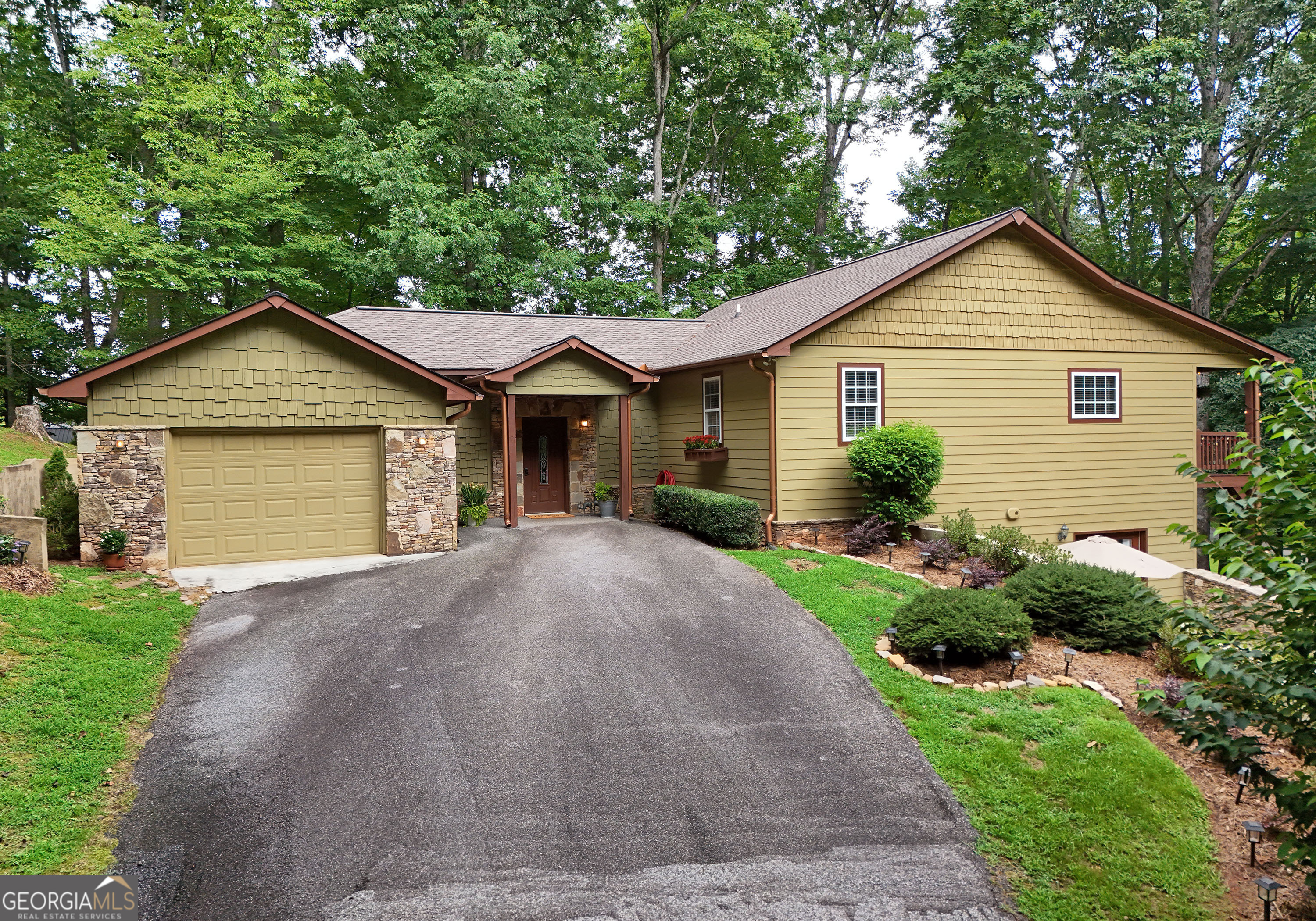 1512 Smithfield Lane  Young Harris GA 30582 photo