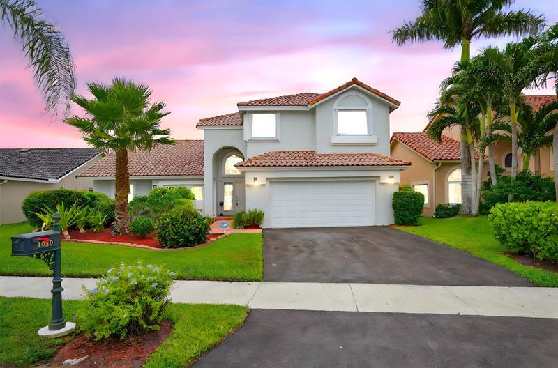 Property Photo:  1080 Spyglass  FL 33326 