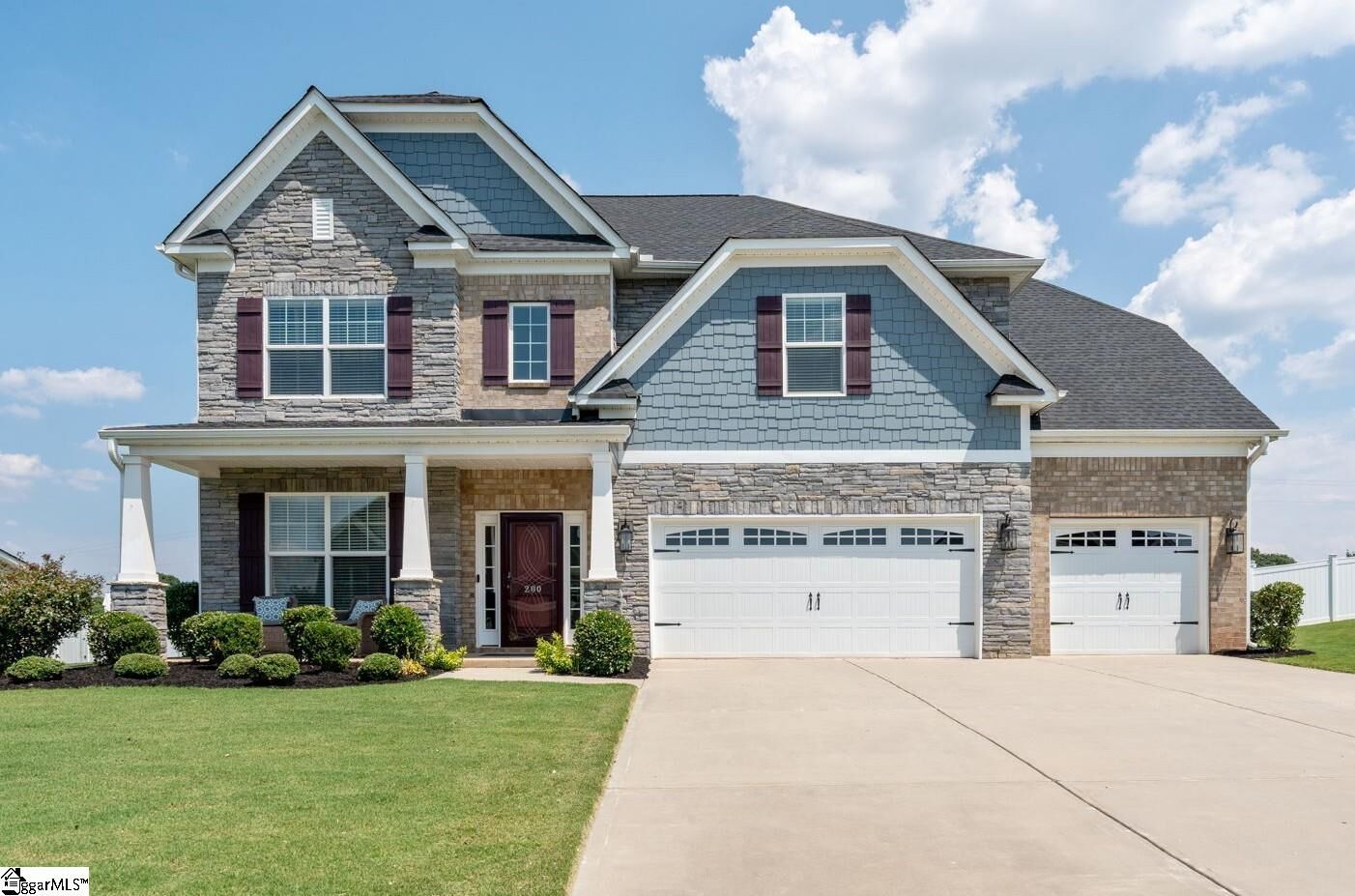 Property Photo:  200 Spring Garden Way  SC 29681 