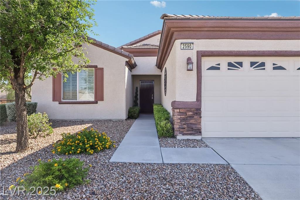 Property Photo: 2590 Anani Road NV 89044