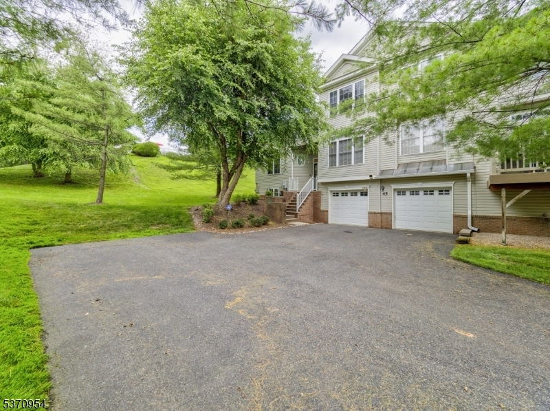 Property Photo: 45 Loft Dr NJ 08836