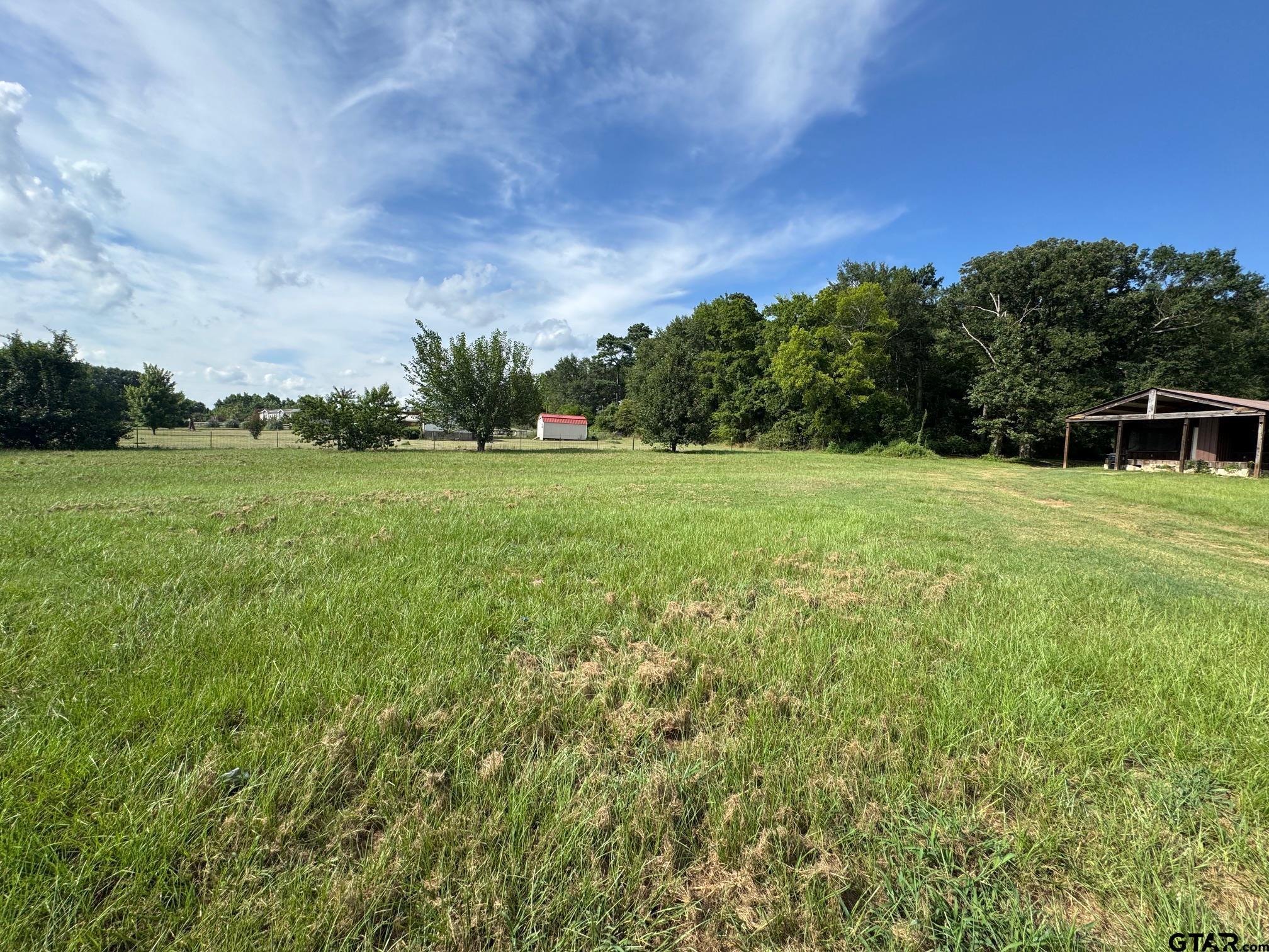 Property Photo: 1743 Tan Oak Rd TX 75755