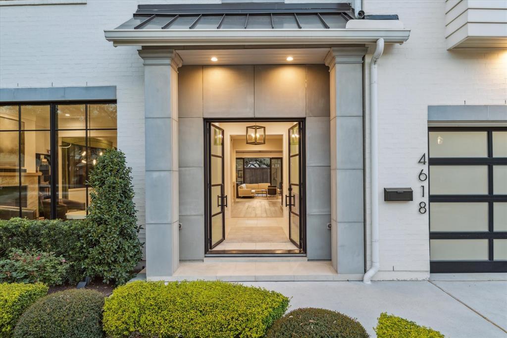 Property Photo:  4618 Devon Street  TX 77027 